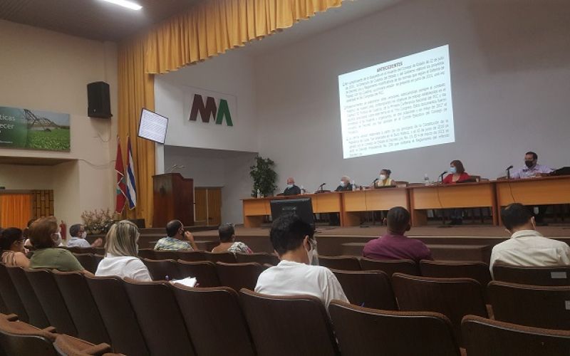 Realizan proceso de instrucción sobre el nuevo Sistema de Trabajo con los Cuadros del Estado y el Gobierno