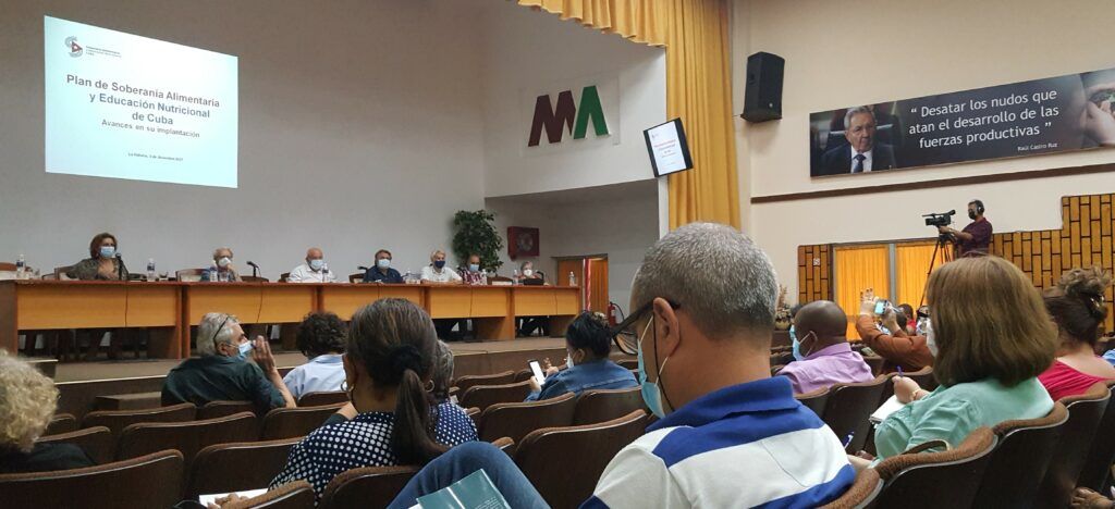 Frei Betto exhorta a una mayor educación nutricional como clave para el logro de la soberanía alimentaria en Cuba