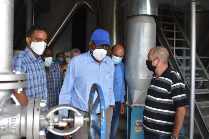A punto moderna planta de bioplaguicidas y biofertilizantes de Villa Clara