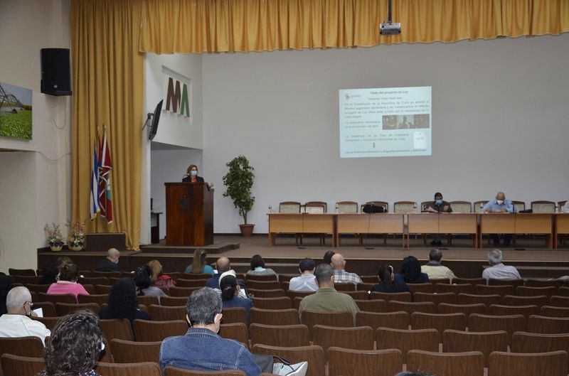 Enfatizan importancia de la comunicación para Ley de Seguridad Alimentaria y Soberanía Nutricional de Cuba