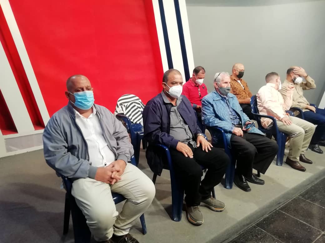 Exponen en Mesa Redonda logros de la Empresa Apícola Cuba