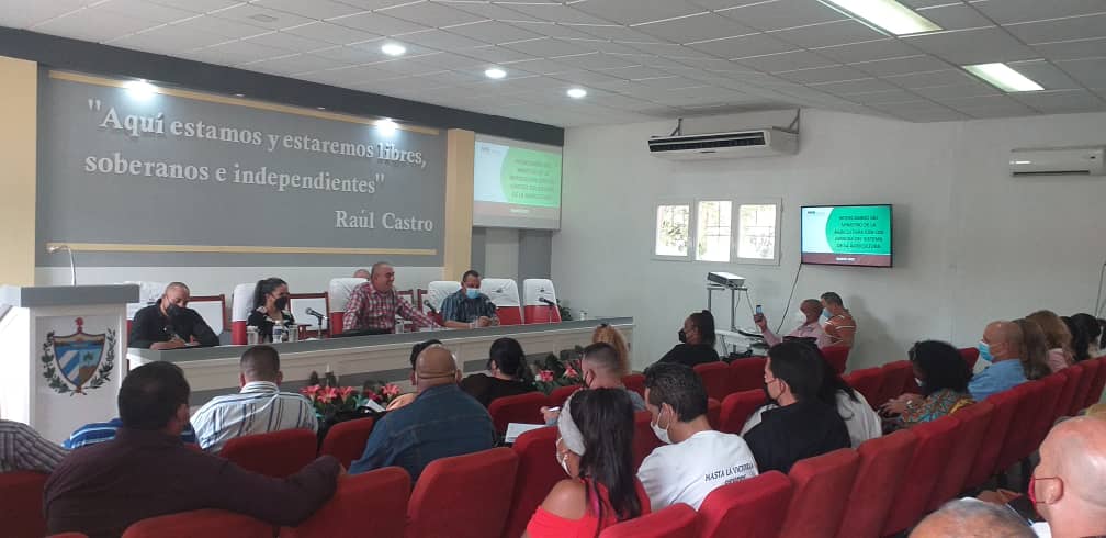 INTERCAMBIO CON JURISTAS DEL SISTEMA DE LA AGRICULTURA