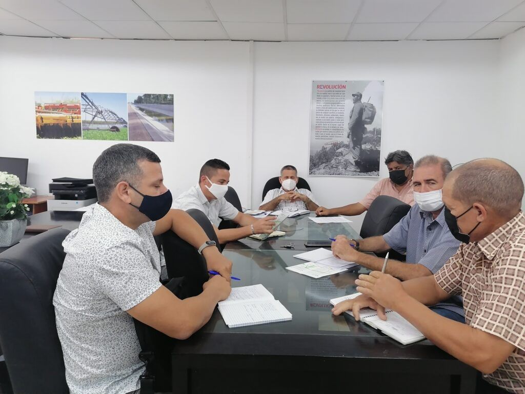 Estudia MINAG posibles trabajos con MIPYME ECENSOL, Empresa de Soluciones Energéticas Ecológicas