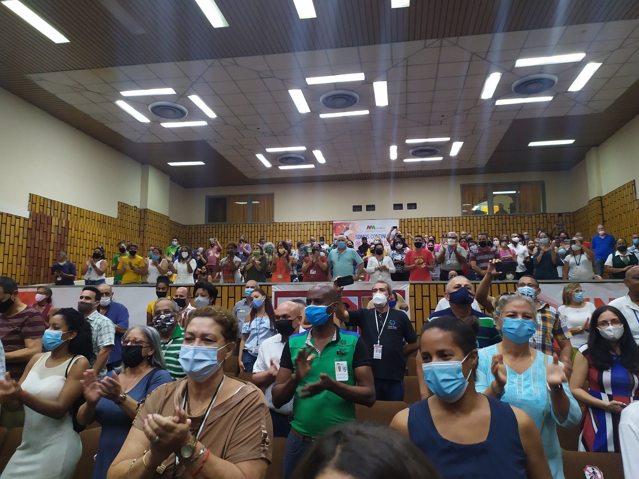 Celebra Ministerio de la Agricultura vespertino especial junto a La Colmenita
