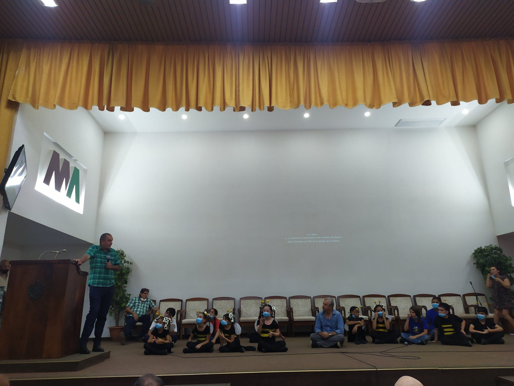 Celebra Ministerio de la Agricultura vespertino especial junto a La Colmenita