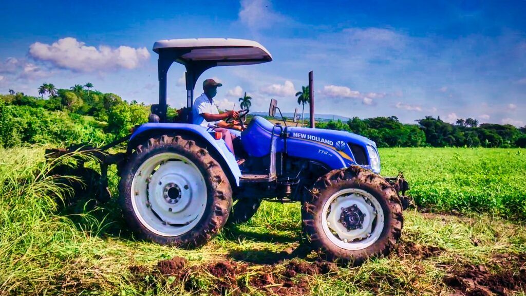 Ministerio de la Agricultura prorroga el plazo para inscripción de tractores para las personas naturales