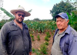 Hijo y padre los hacedores del milagro 1 Hijo y padre los hacedores del milagro 1