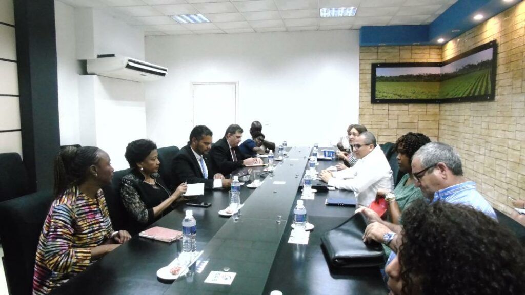 Vicecanciller de Sudáfrica visita Ministerio de la Agricultura