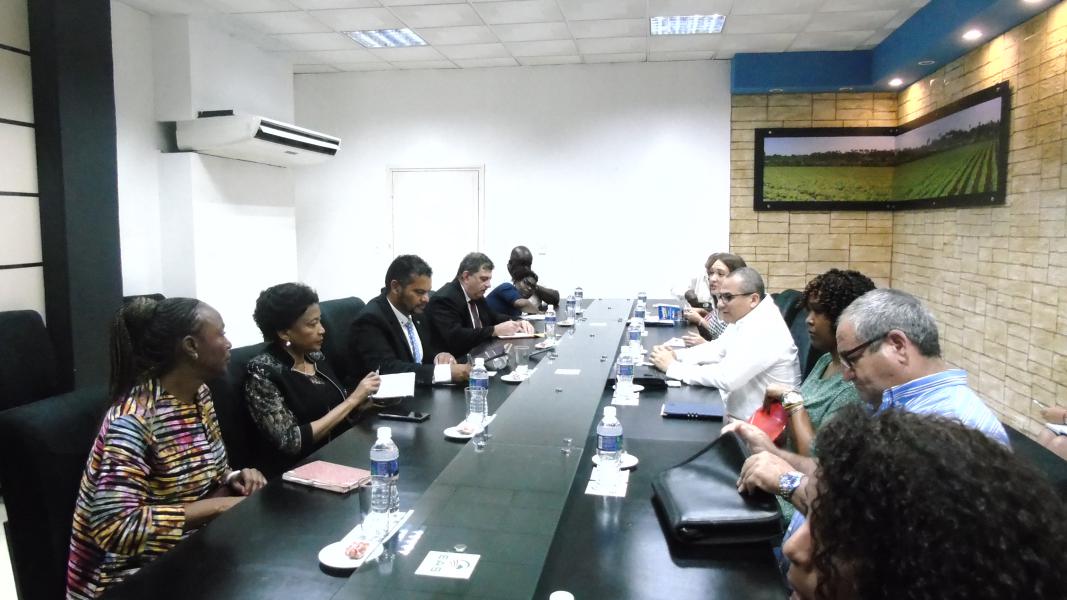 Vicecanciller de Sudáfrica visita Ministerio de la Agricultura