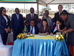 Firman Cuba y Tanzania acuerdos fabrica de biolarvicida Firman Cuba y Tanzania acuerdos fabrica de biolarvicida