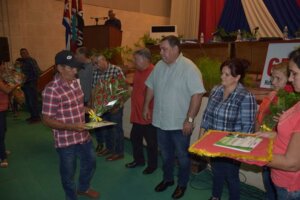 Tabacaleros van por mas Tabacaleros van por mas