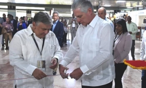 Inauguró Díaz-Canel la Feria Comercial del Festival del Habano
