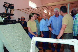 La mipyme Laminados Concepción se inserta en los proyectos de desarrollo local. La mipyme Laminados Concepción se inserta en los proyectos de desarrollo local.