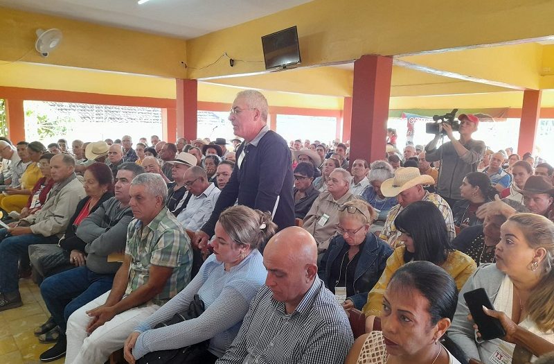 campesinos hablan 800x525 1